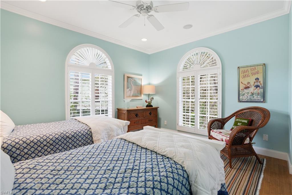 CRACKER COVE - Residential