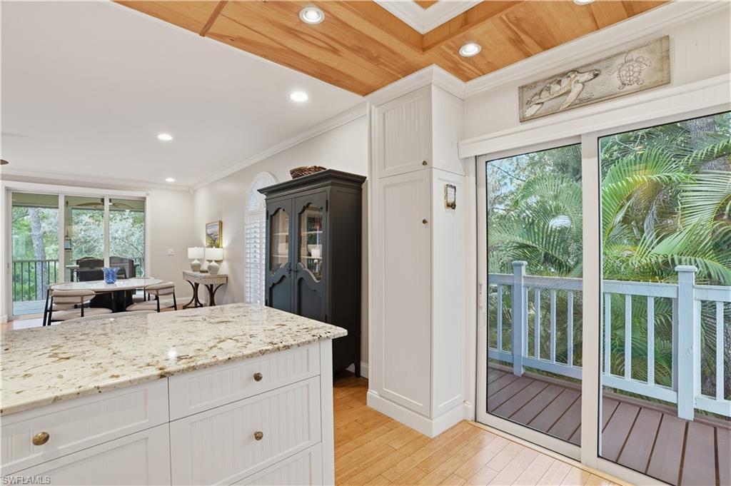 CRACKER COVE - Residential