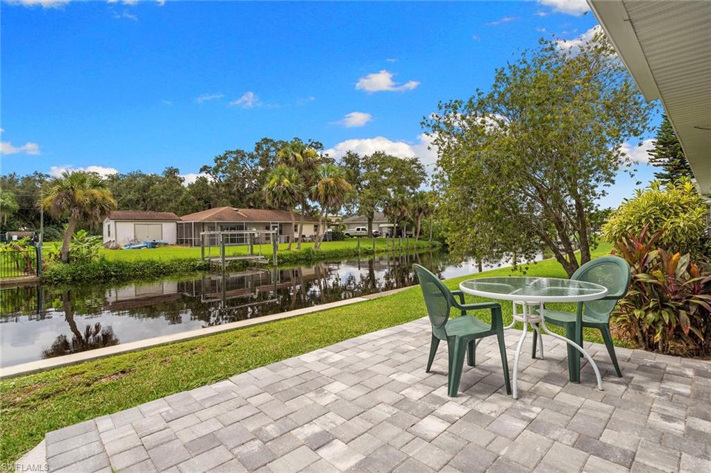 PARADISE SHORES - Residential