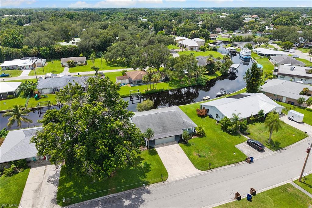 PARADISE SHORES - Residential