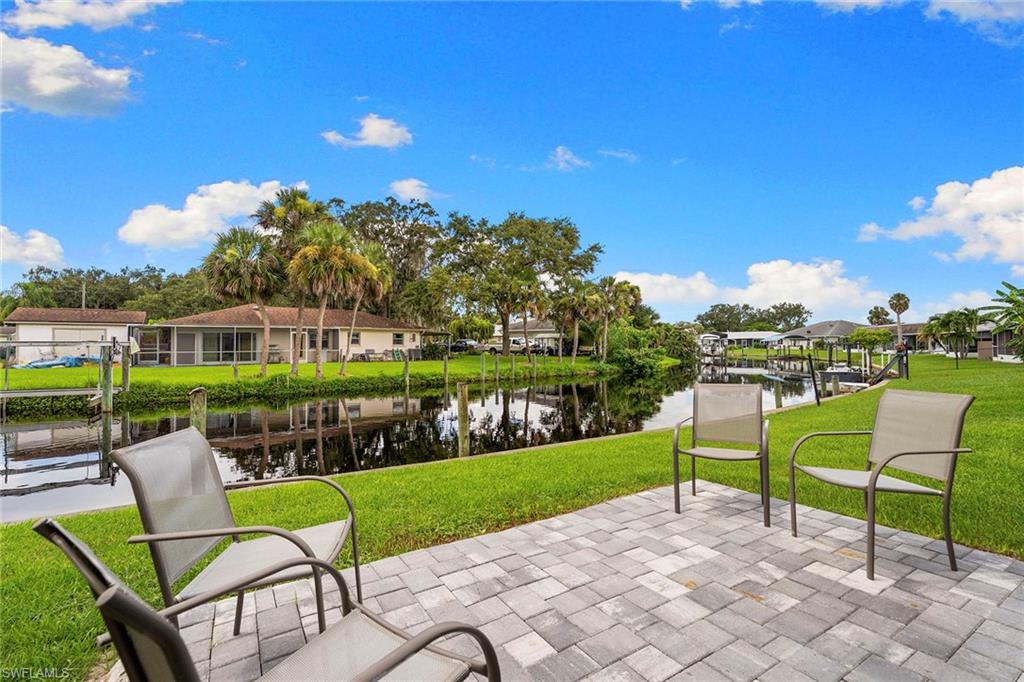 PARADISE SHORES - Residential