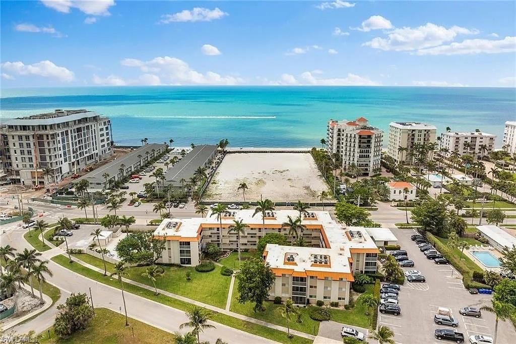 Photo of 1100 Gulf Shore BLVD N #301, NAPLES, FL 34102 (MLS # 225076072)
