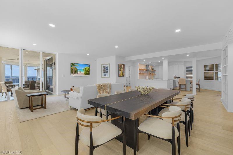 THE SHORES - Residential