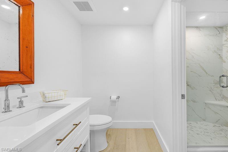 THE SHORES - Residential