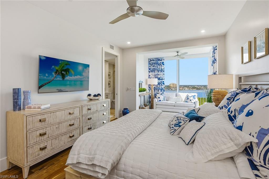 ROYAL MARCO POINT - Residential