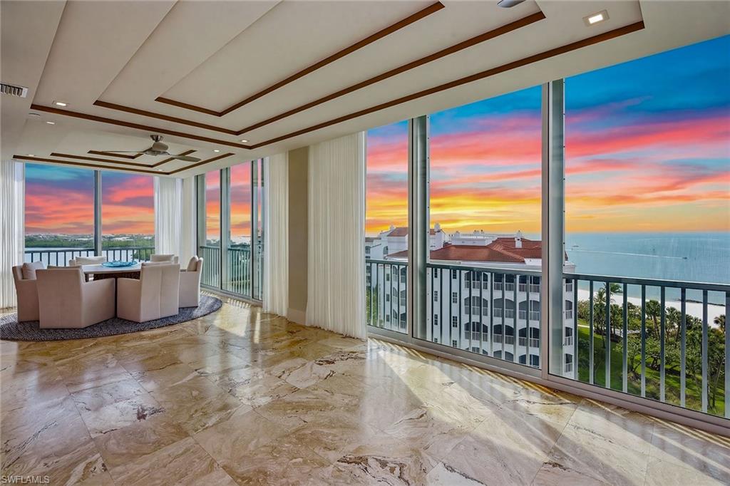 ROYAL MARCO POINT - Residential