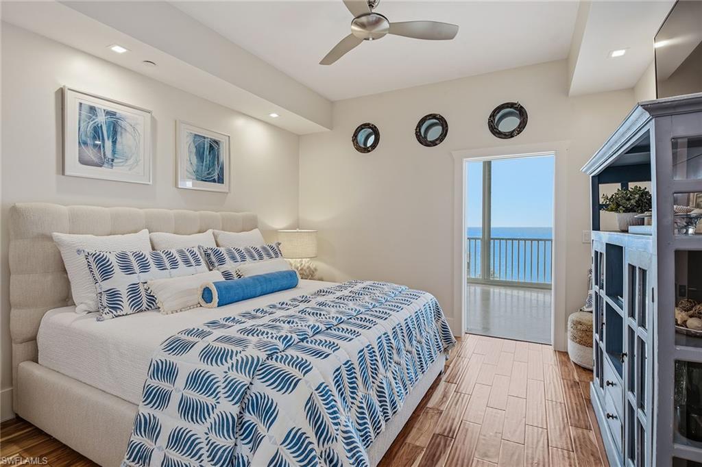 ROYAL MARCO POINT - Residential