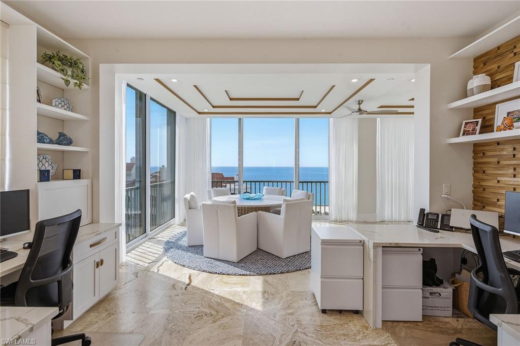 ROYAL MARCO POINT - Residential