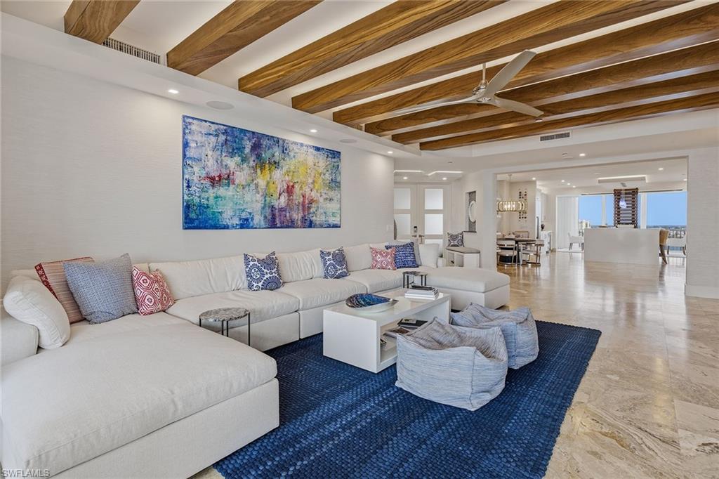 4000 Royal Marco WAY 822