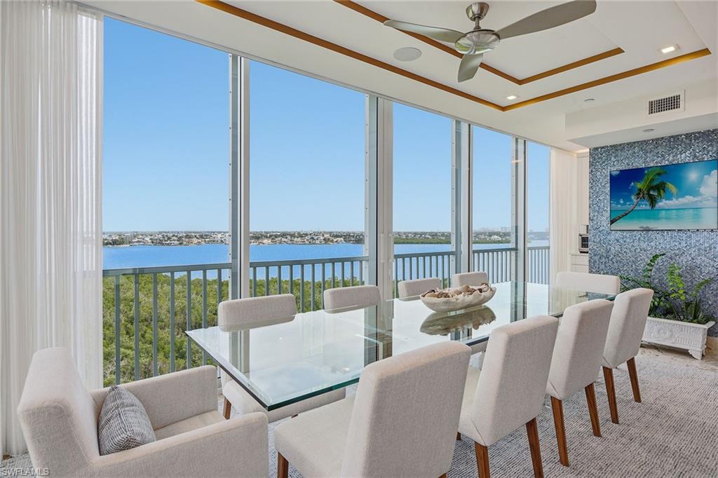 ROYAL MARCO POINT - Residential