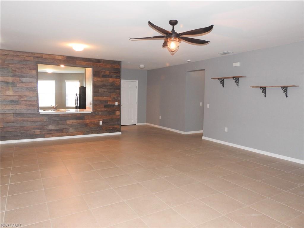 ENTRADA - Residential