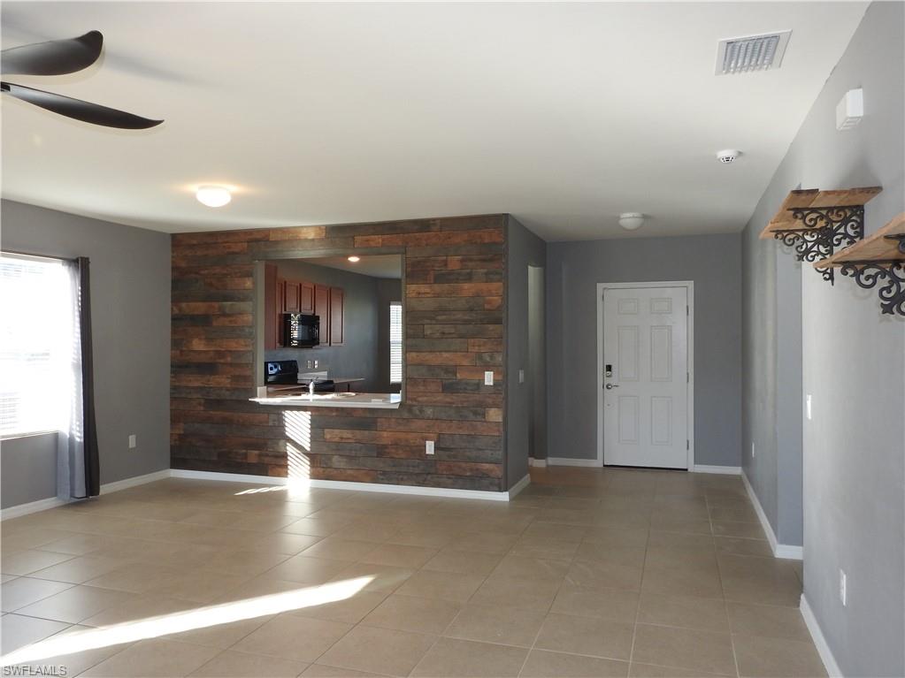 ENTRADA - Residential