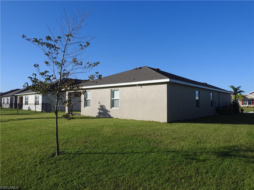 ENTRADA - Residential