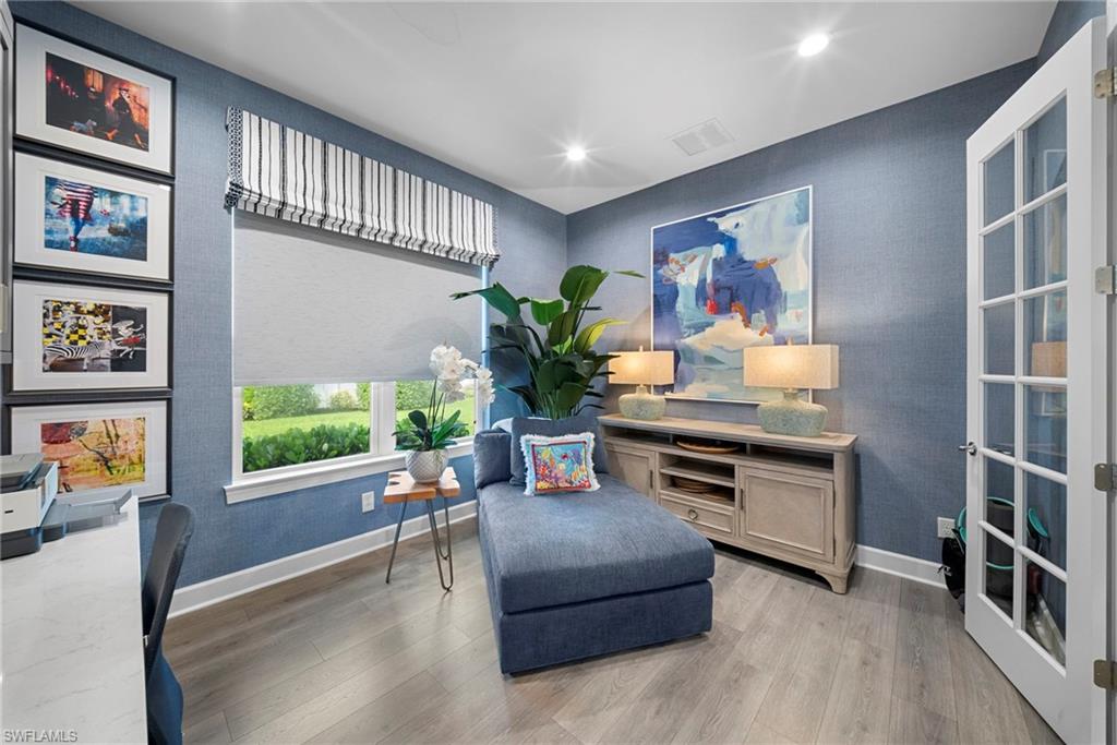 ESPLANADE - Residential