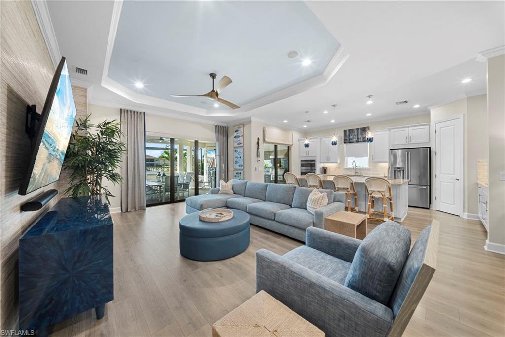 ESPLANADE - Residential