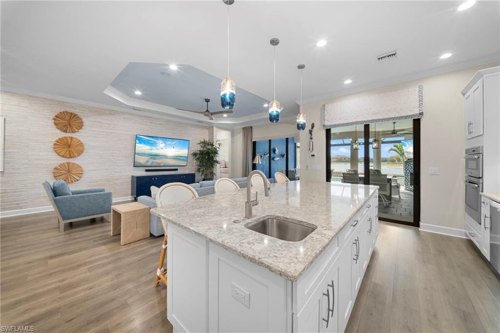 ESPLANADE - Residential