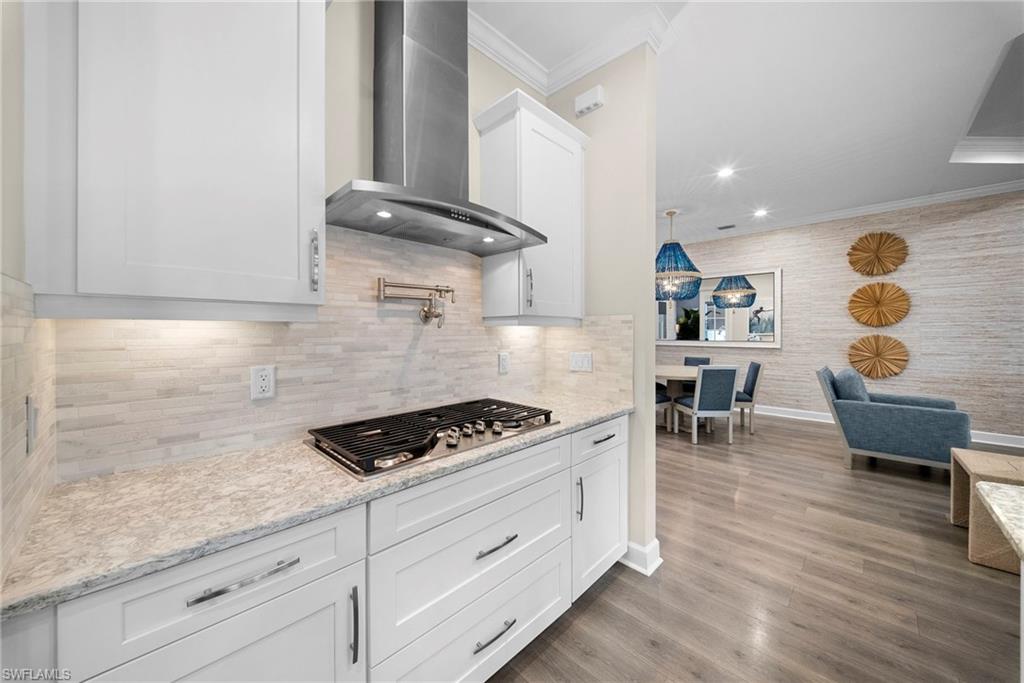 ESPLANADE - Residential