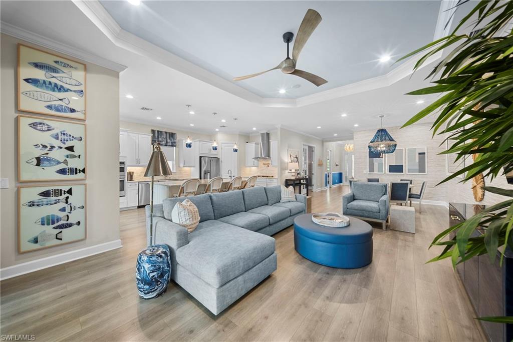 ESPLANADE - Residential