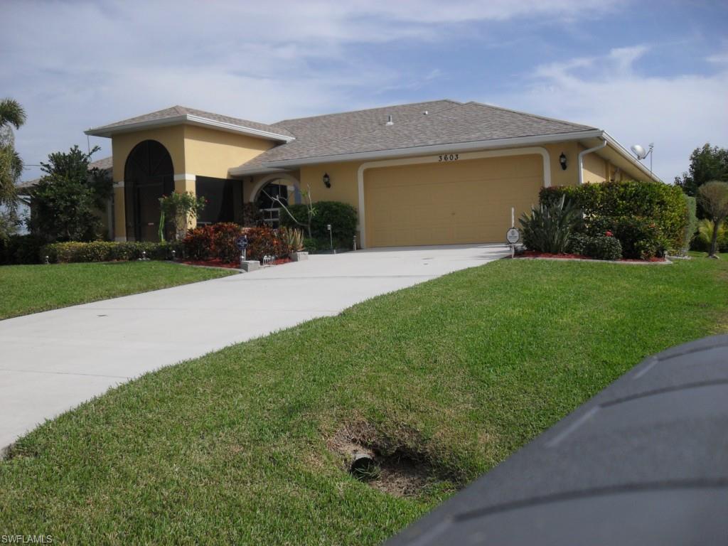 CAPE CORAL - Residential