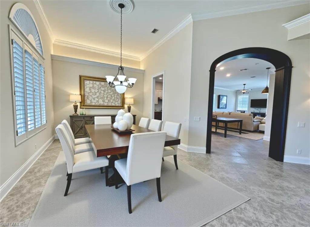 16124 Edgemont DR