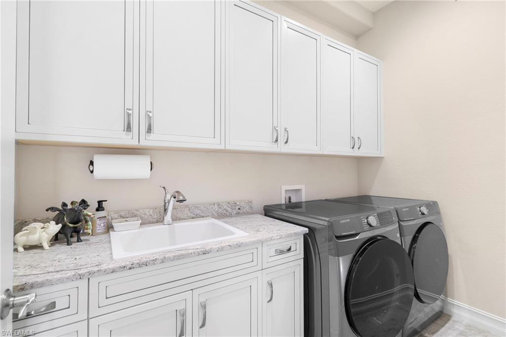 COLONIAL FARMS - Residential