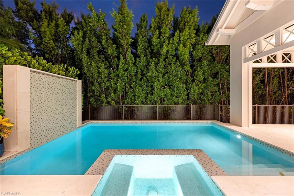 MANGROVE BAY - Residential