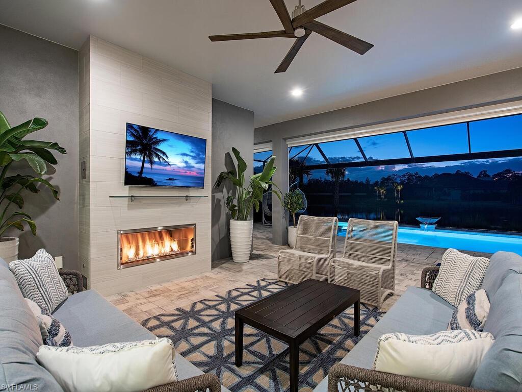 ISLES OF COLLIER PRESERVE - Residential