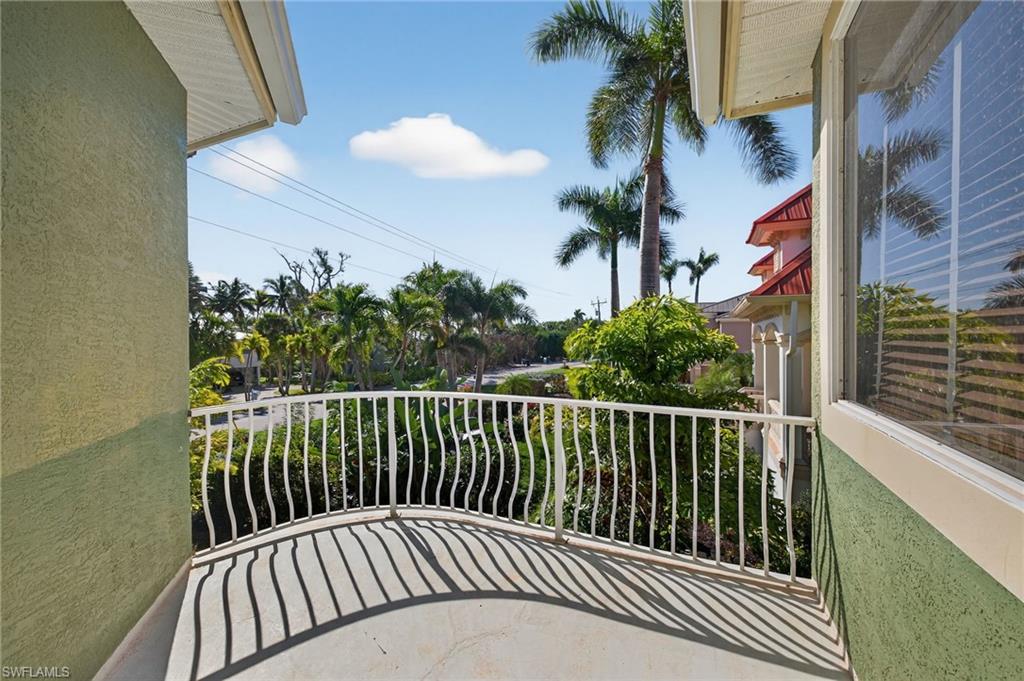 BEACHVIEW COUNTRY CLUB ESTATES - Residential