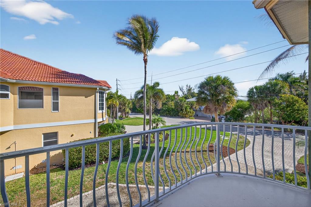 BEACHVIEW COUNTRY CLUB ESTATES - Residential