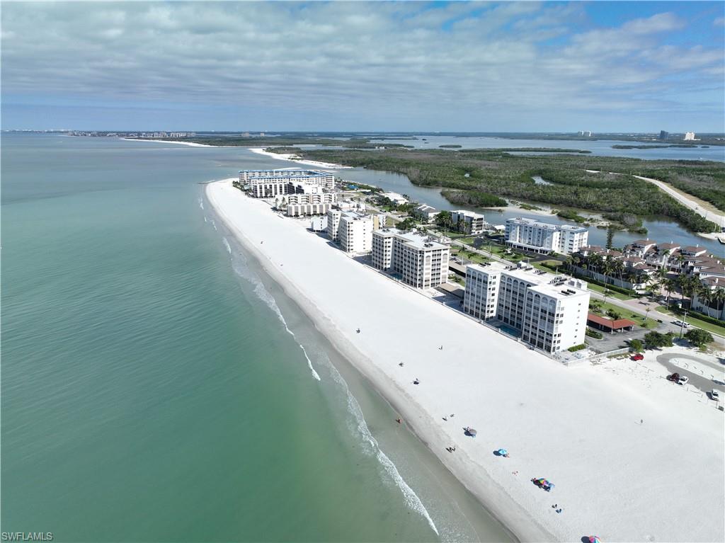 26000 Hickory BLVD 206