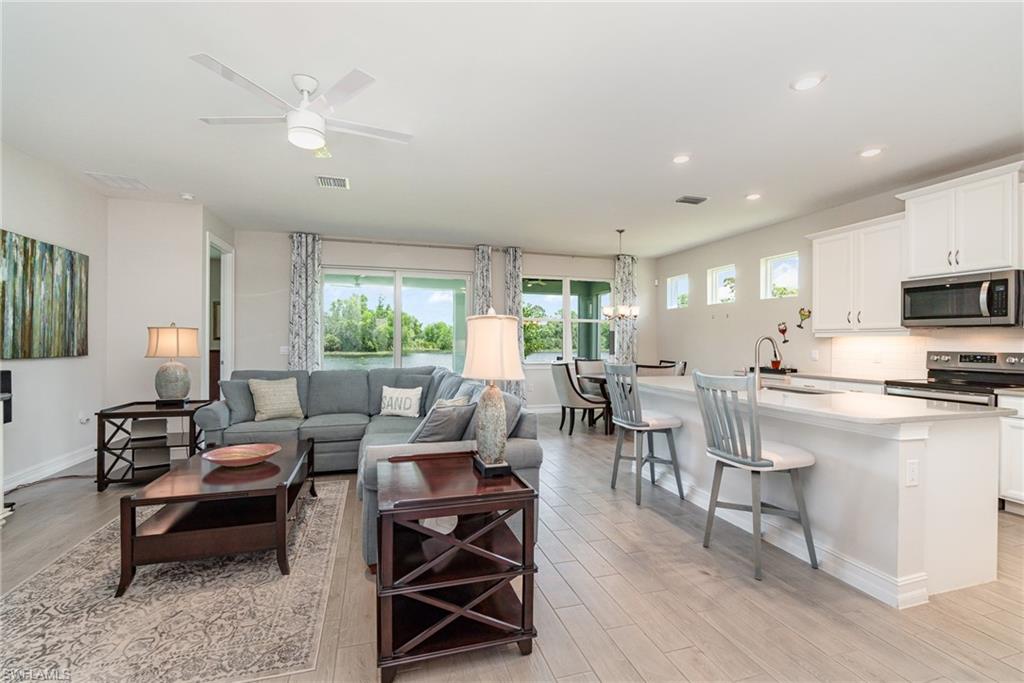 2995 Apple Blossom DR