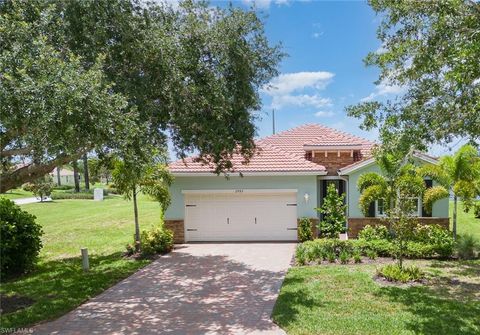 2995 Apple Blossom DR ALVA FL 33920