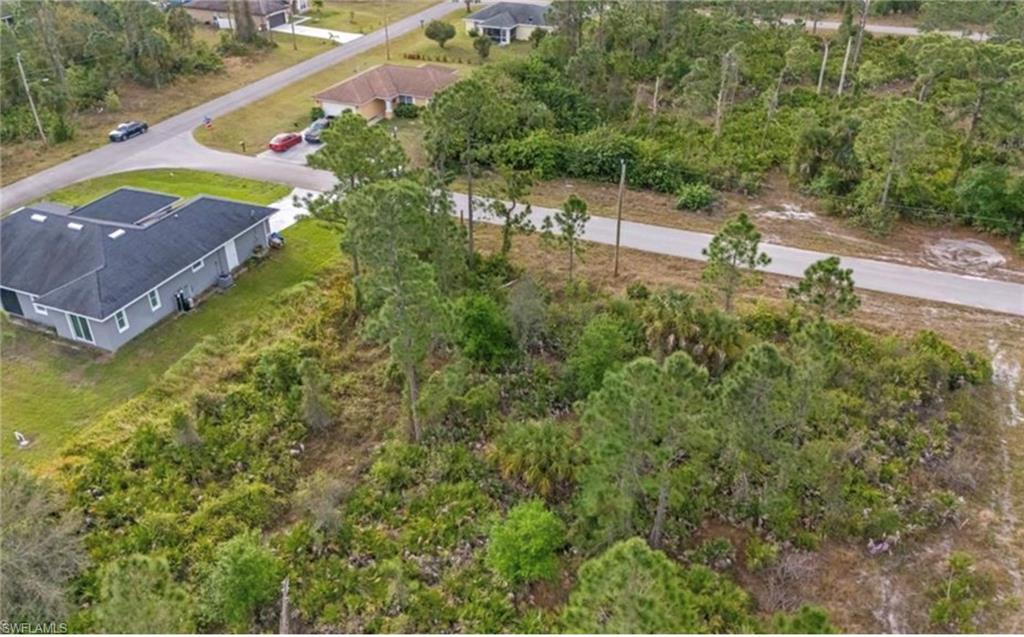 LEHIGH ACRES - Land