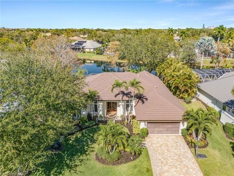 2025 Mission DR NAPLES FL 34109