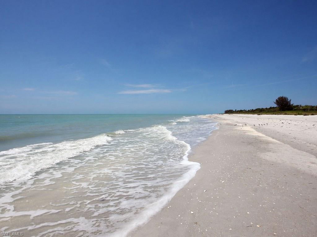 SOMERSET AT THE REEF - Residential