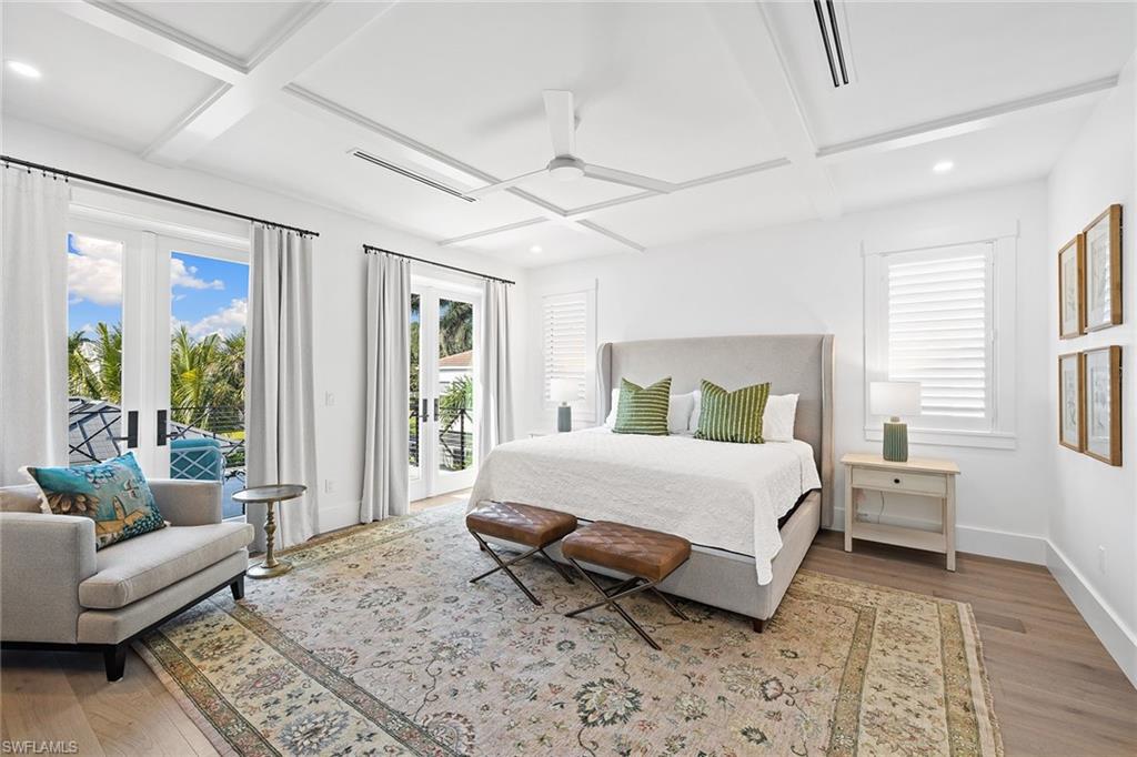 OLDE NAPLES - Residential