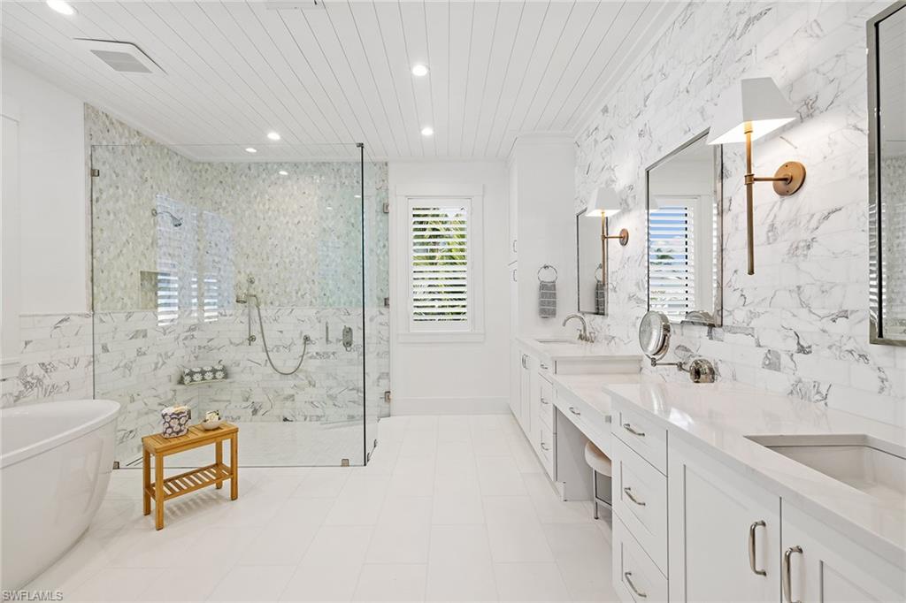 OLDE NAPLES - Residential