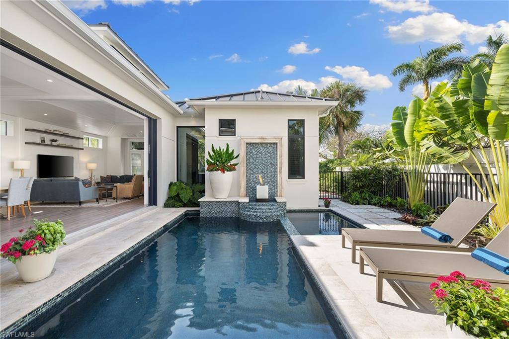 OLDE NAPLES - Residential