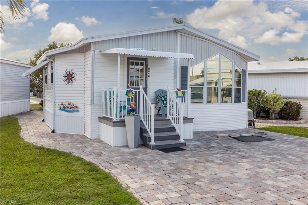 CORKSCREW WOODLANDS - Residential