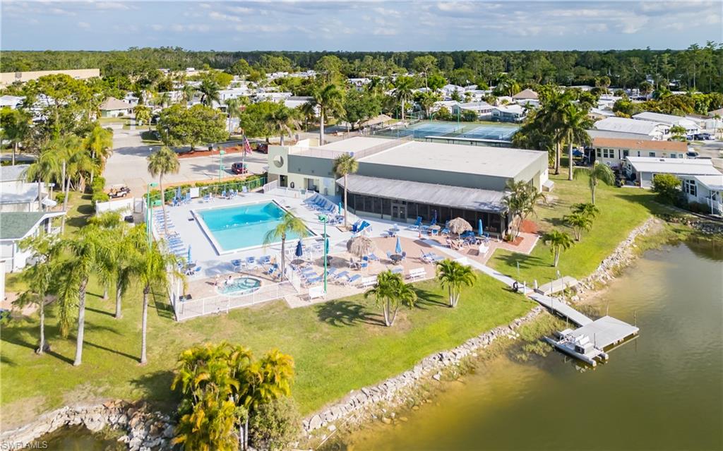 CORKSCREW WOODLANDS - Residential