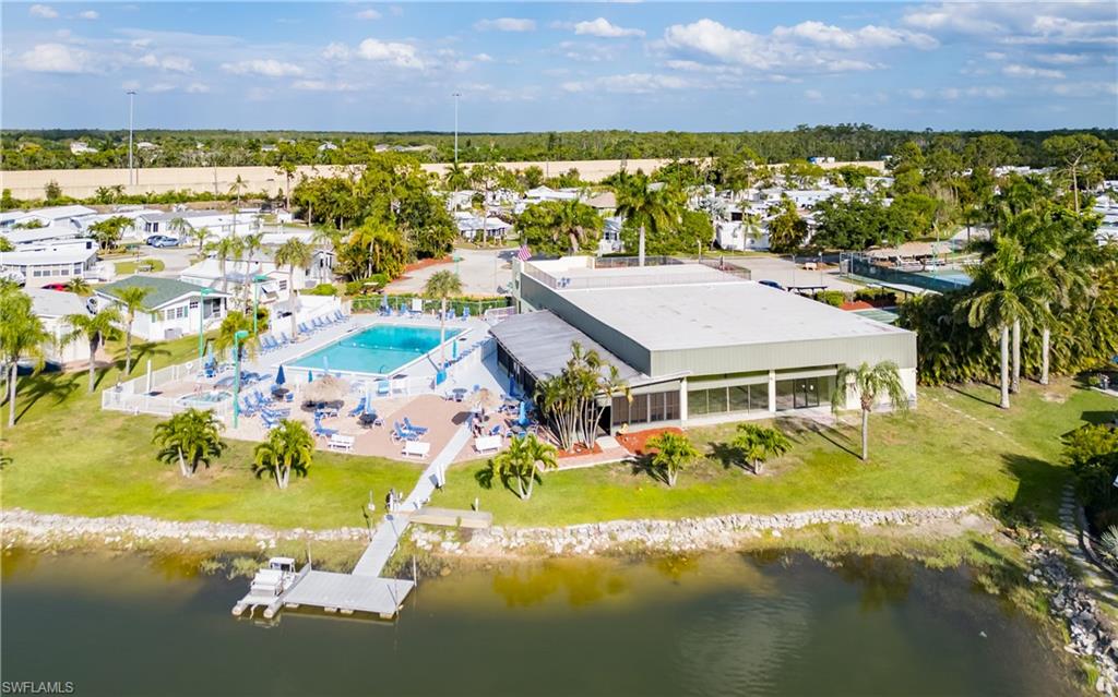 CORKSCREW WOODLANDS - Residential