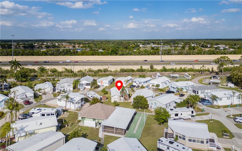 CORKSCREW WOODLANDS - Residential