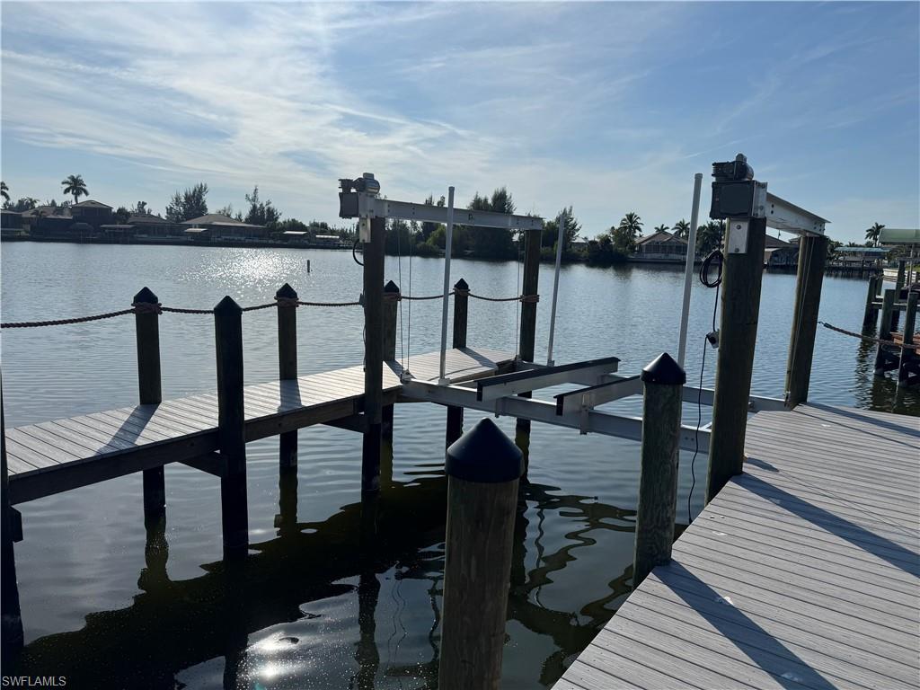 430 Burnt Store RD S