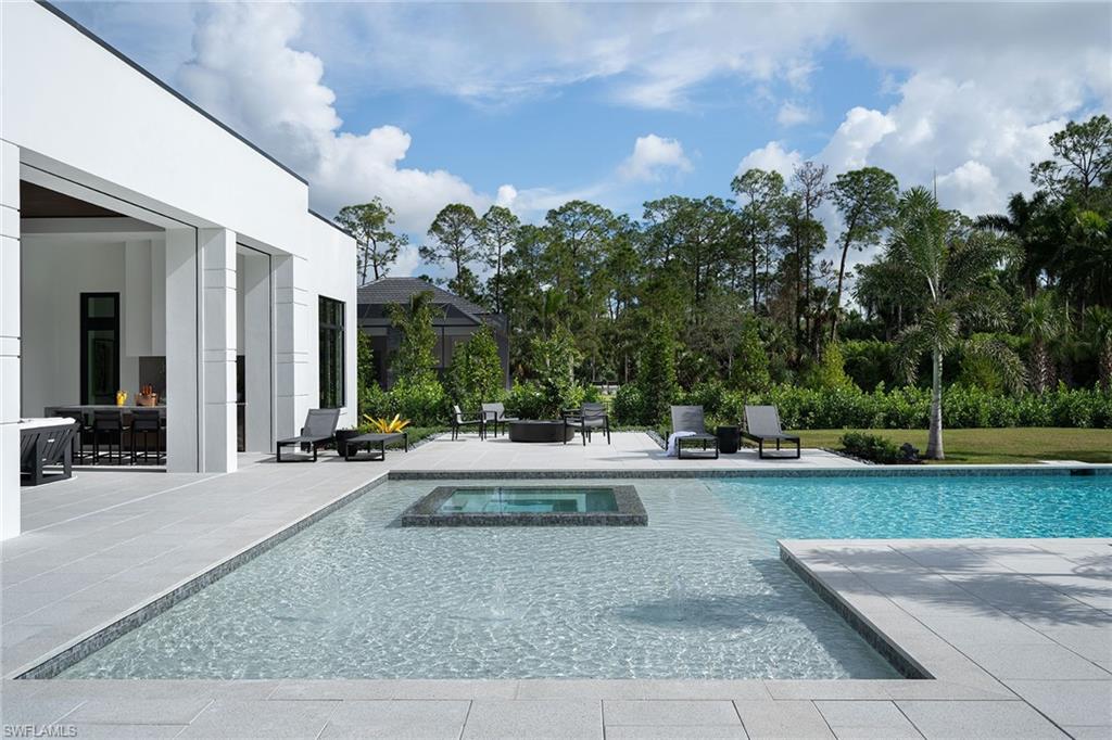 SILVER OAK NAPLES - Residential