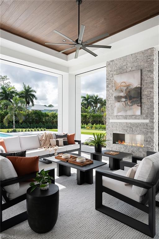 SILVER OAK NAPLES - Residential