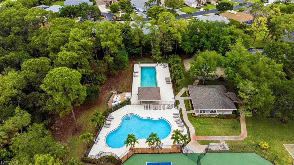 BRIARWOOD - Residential