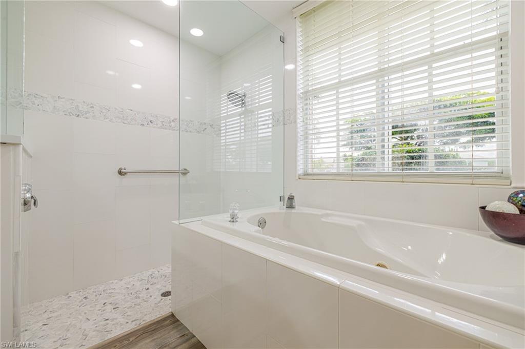 BRIARWOOD - Residential