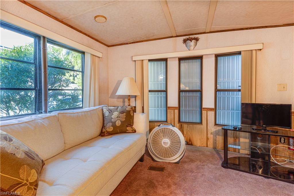 IMPERIAL WILDERNESS - Residential