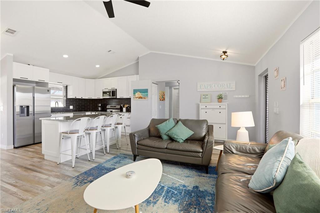 CAPE CORAL - Residential