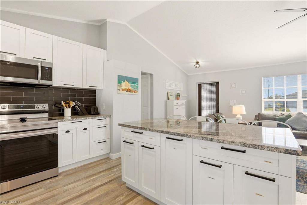 CAPE CORAL - Residential